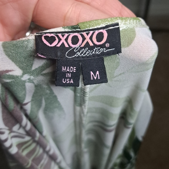 Fun and flirty sundress by XOXO. - Picture 4 of 4